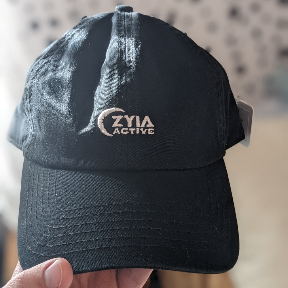 Zyia hat